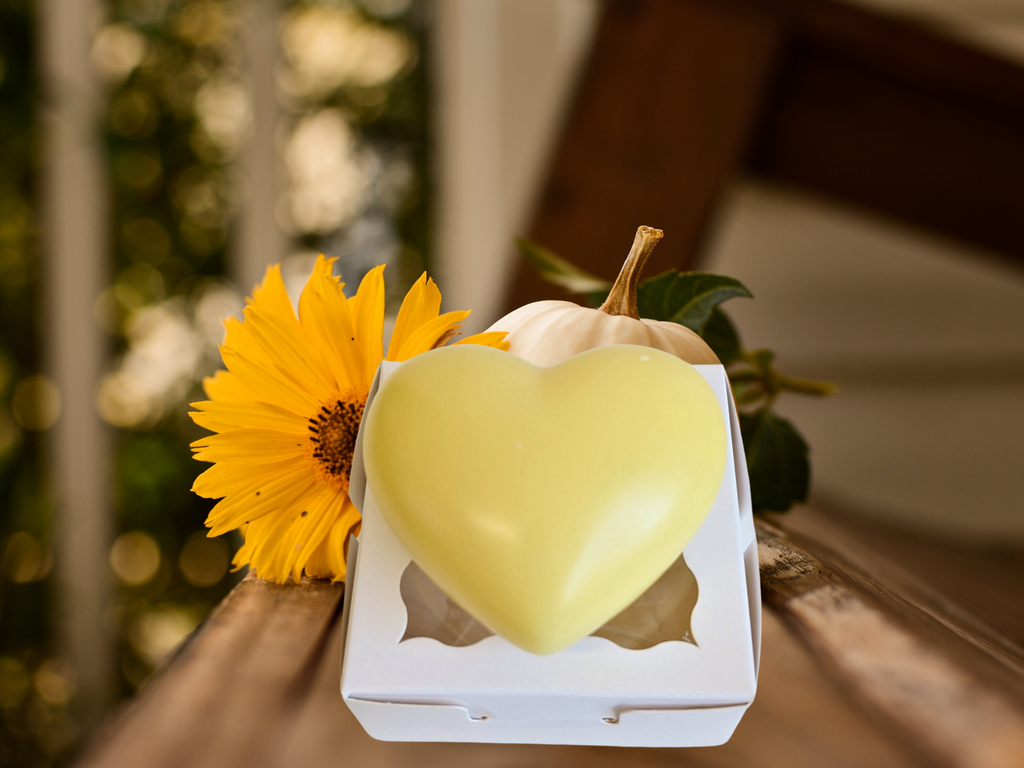 Scents of Glow Wax Heart Sachet — 11 Scents