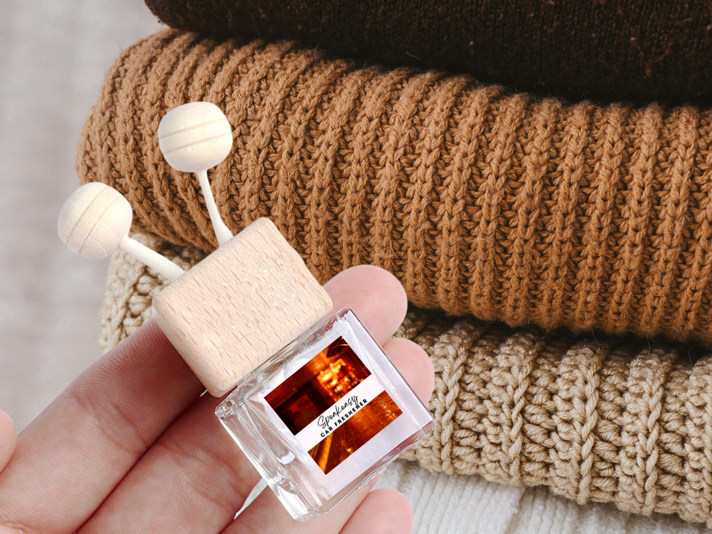 Scents of Glow Car Vent Diffuser — Wooded & Atmospheric Scents